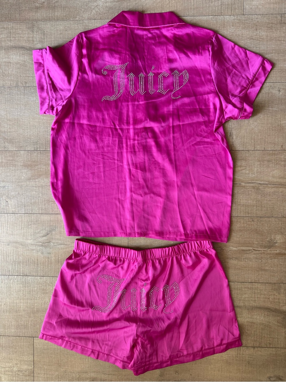 Juicy Couture Pink Rhinestone 'Juicy' Pajama Set short loungewear estimated L